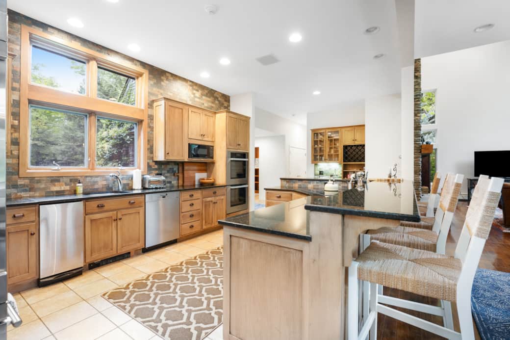 Kitchen counter