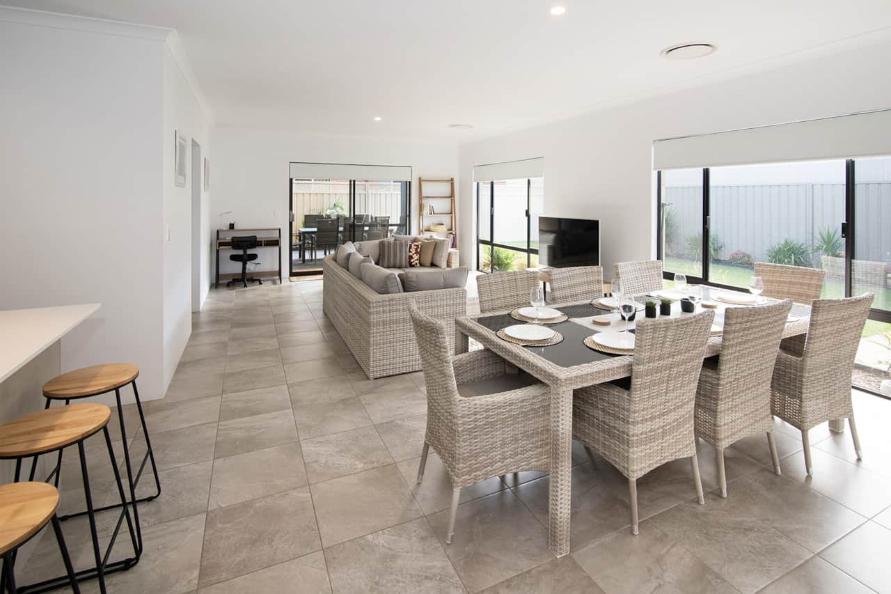 21A Fairbairn Rd 14