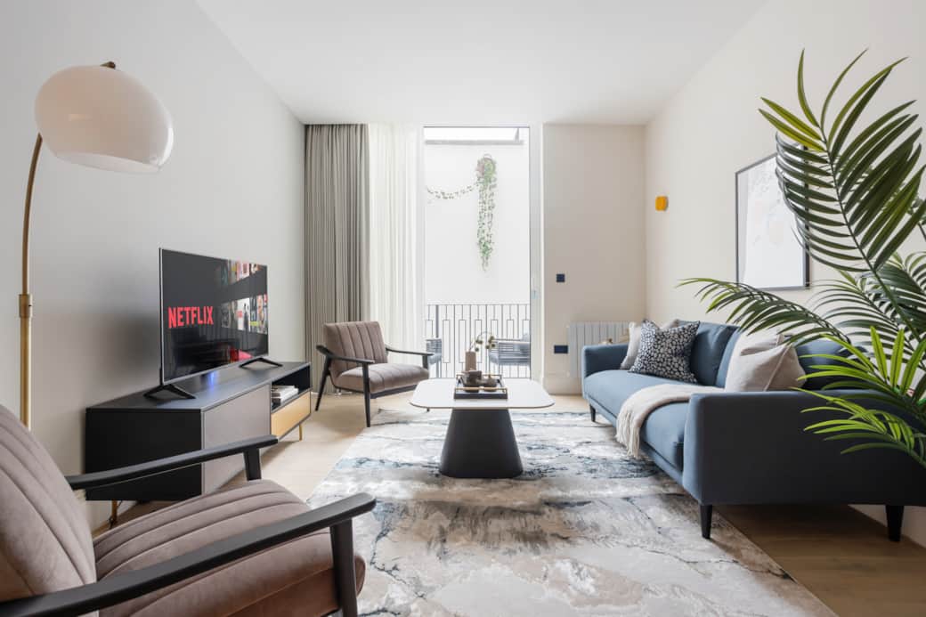 Flat B, 36 Great Russell Street-1