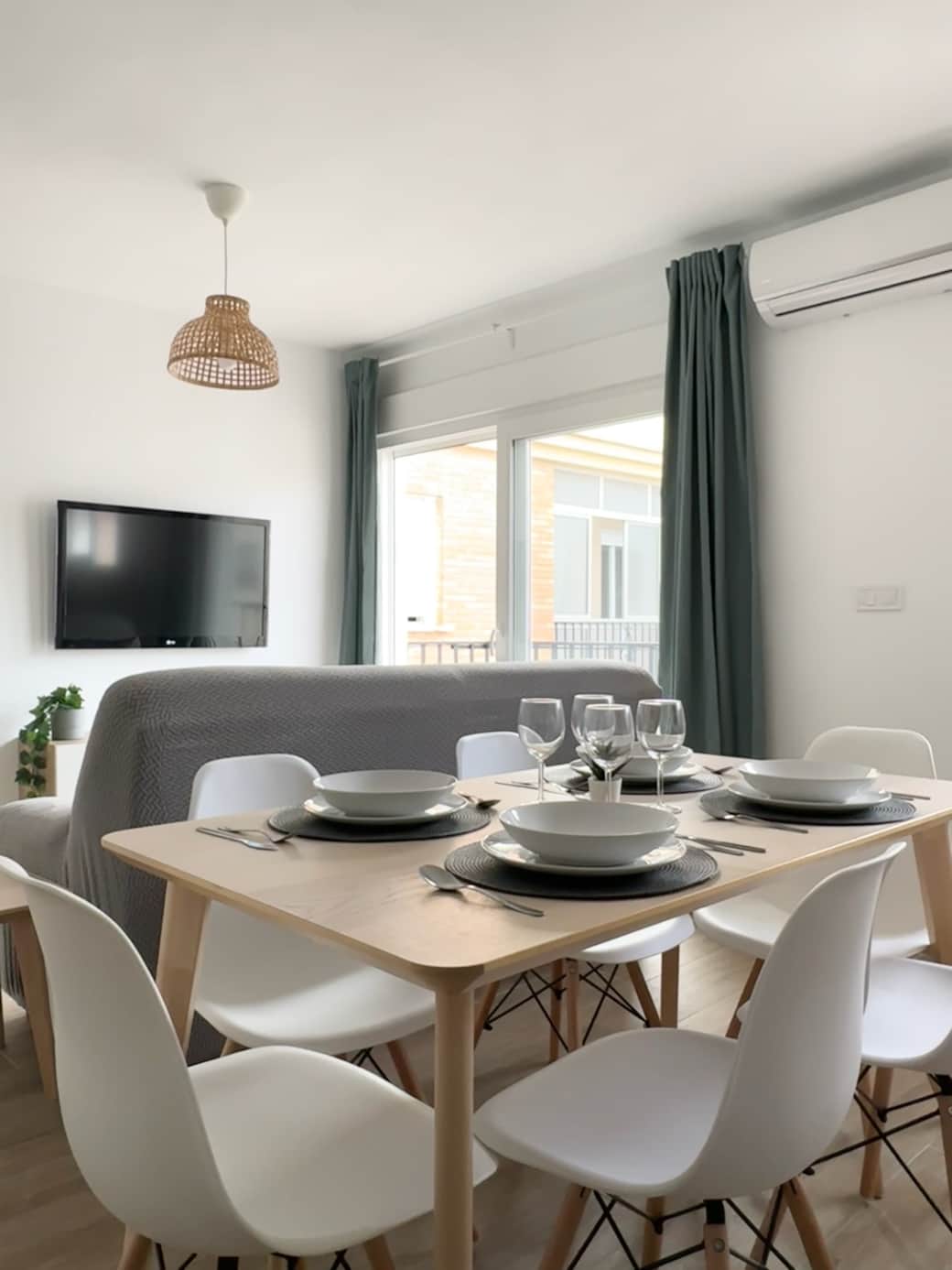 Dinning table