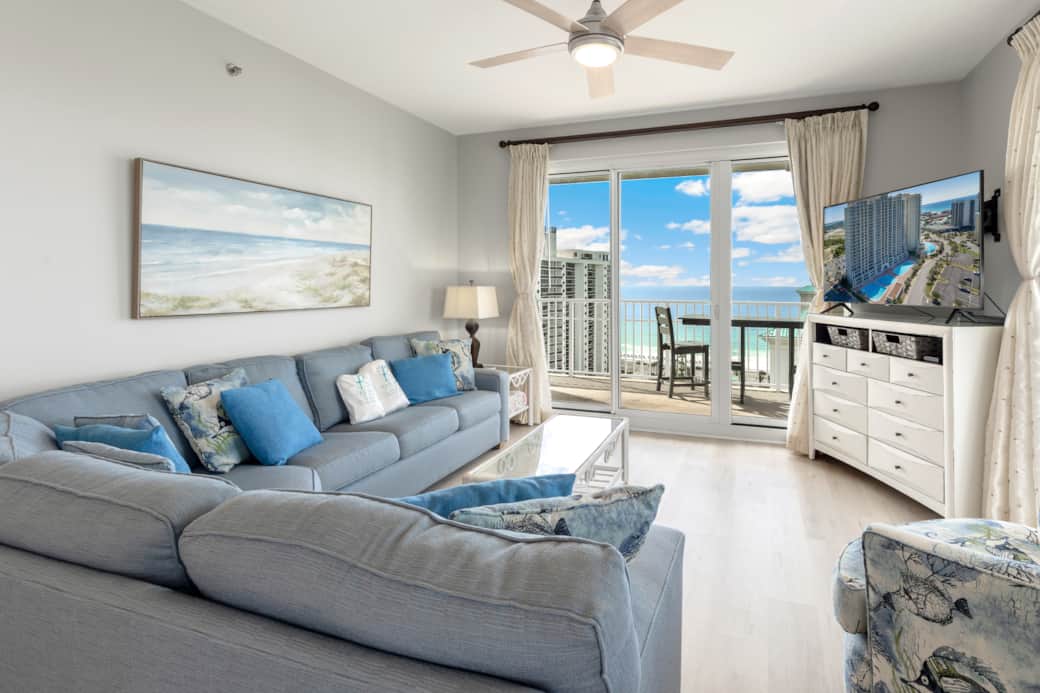 Gulf View Living room with queen sleeper sofa