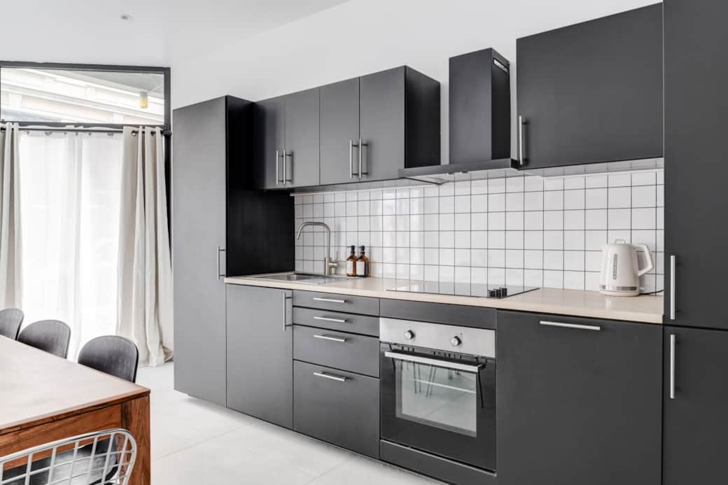 fully equipped kitchen, the office, nocnoc