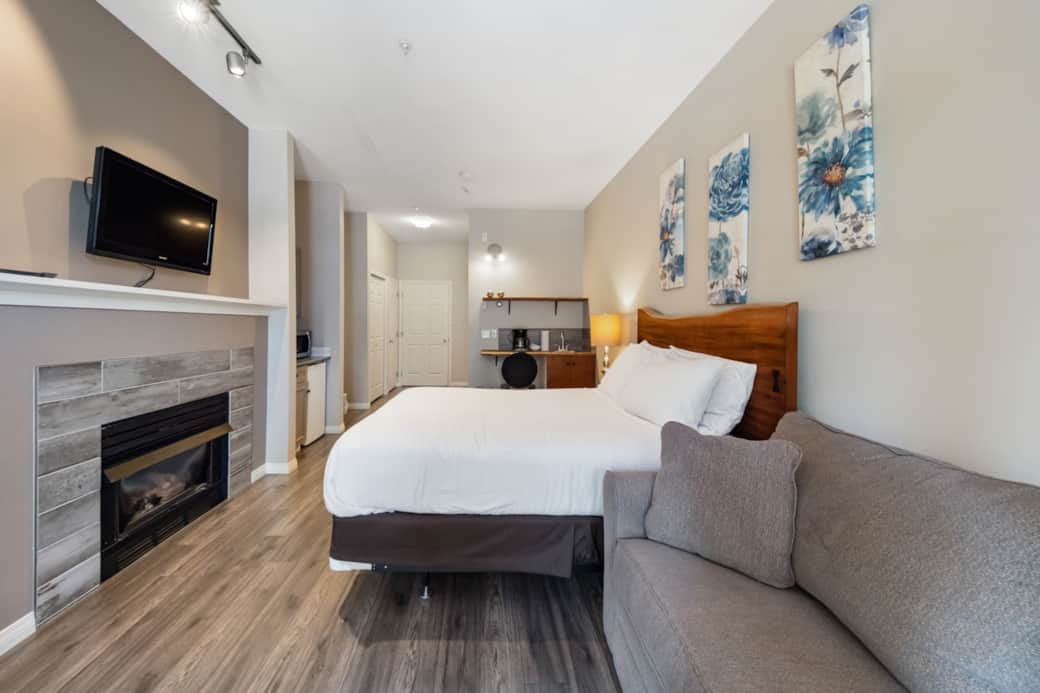 101B Living Room