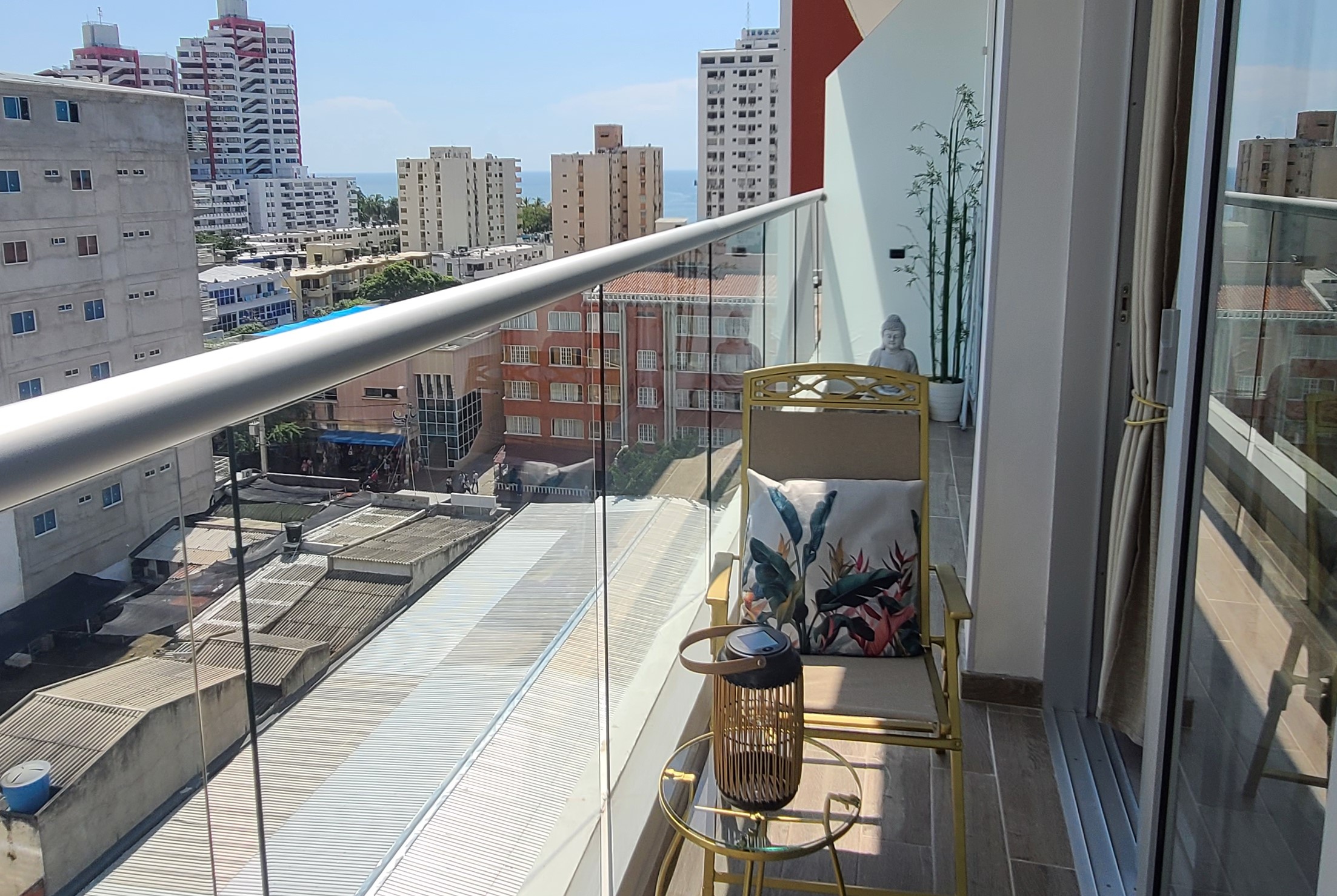 Apartamento Sky Golden en Rodadero con Piscina Increíble