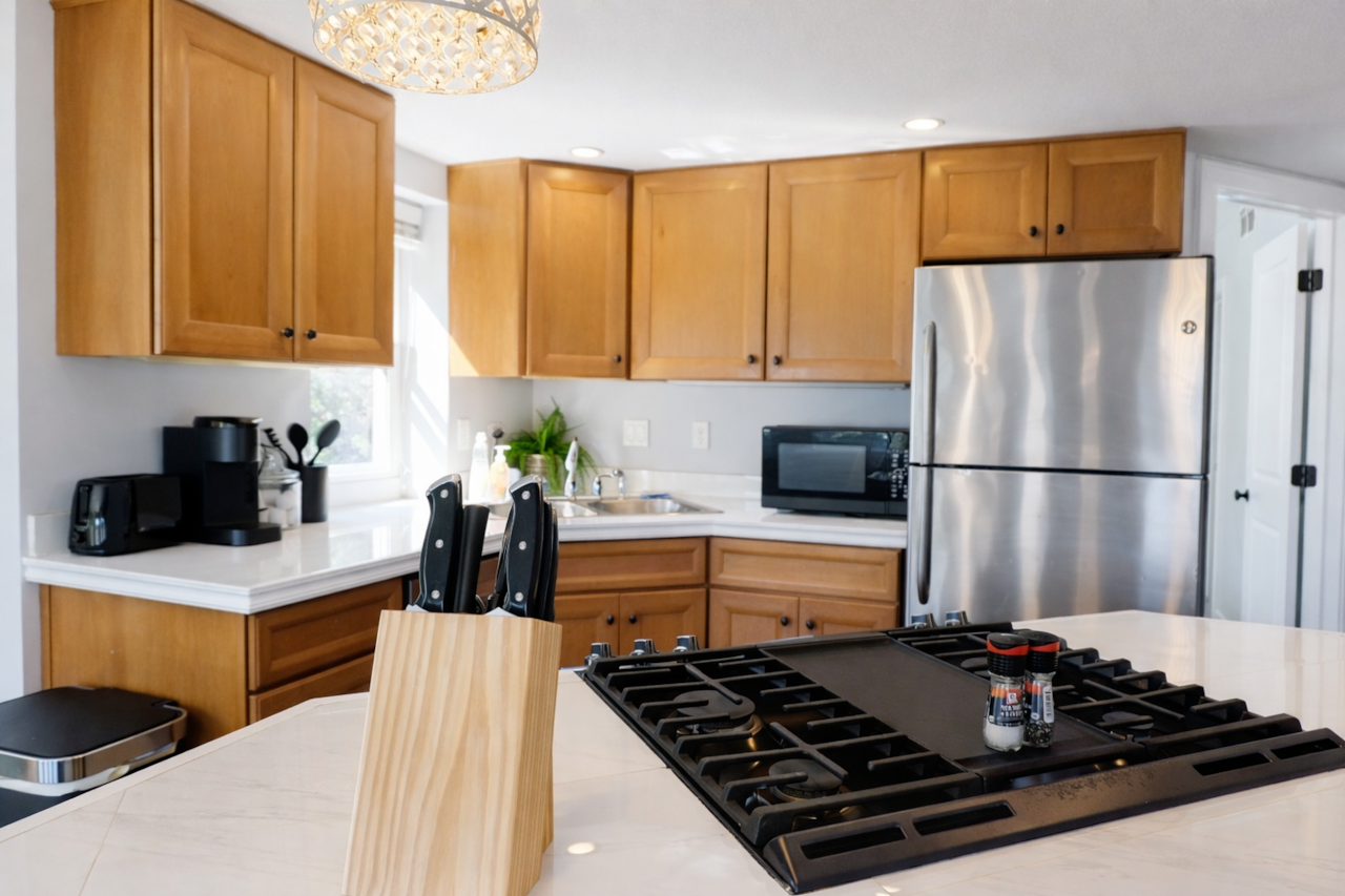 Bright, open space for cooking, eating, and gathering.