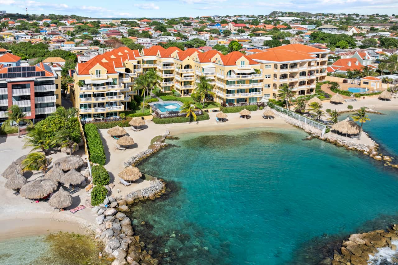 Ocean view met prive strand