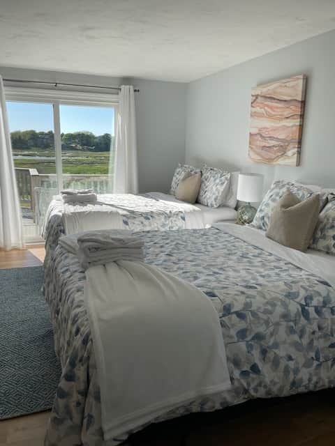 Main Bedroom - Egret Sanctuary 2 Queen Beds