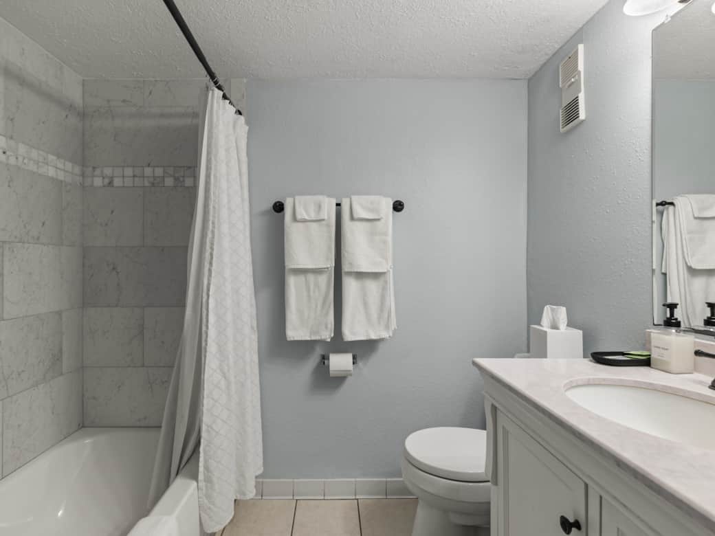 Primary bathroom ensuite