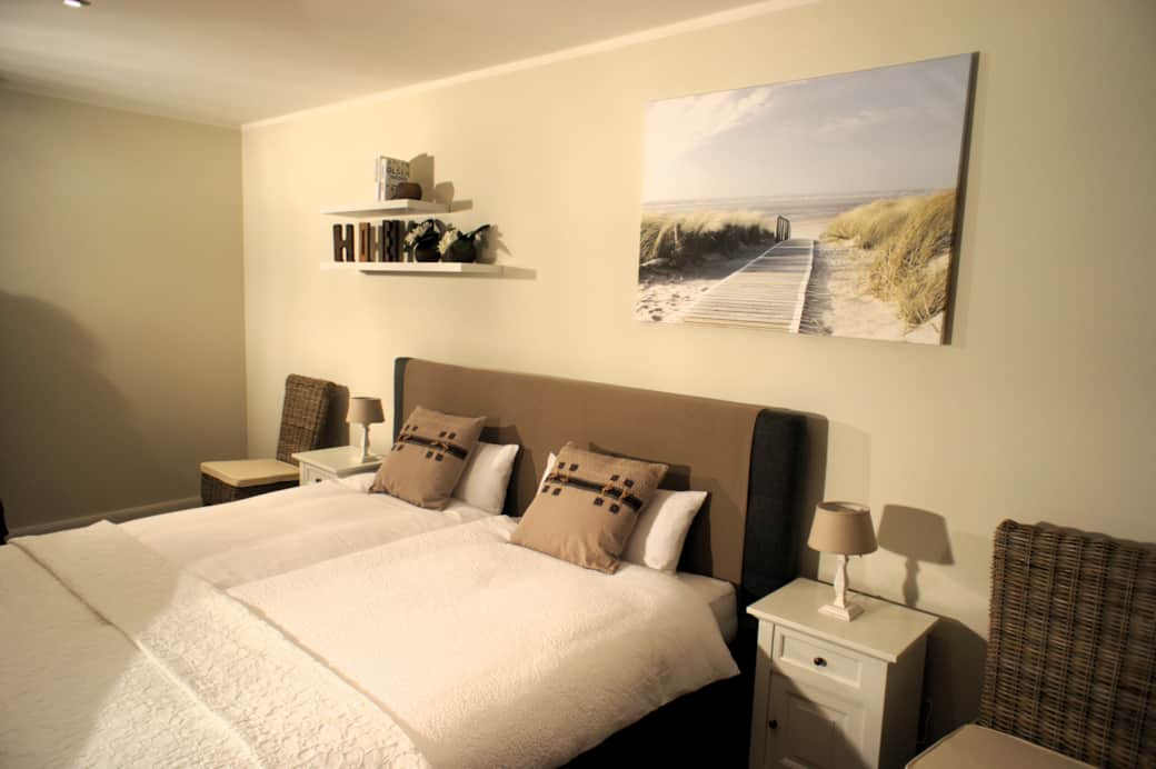 Schlafzimmer 1 OG Schlafzimmer 1 OG