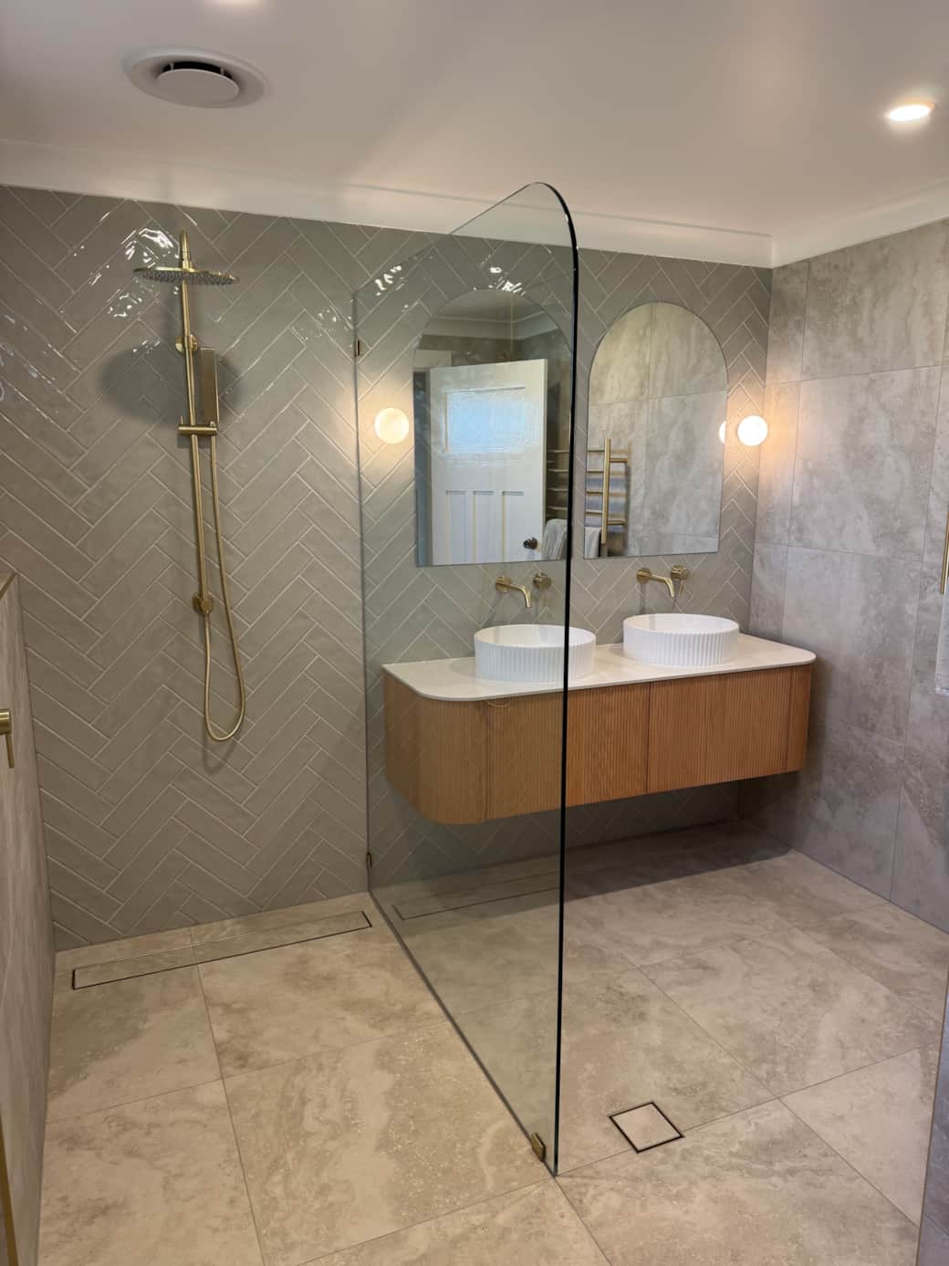 Main Bathroom