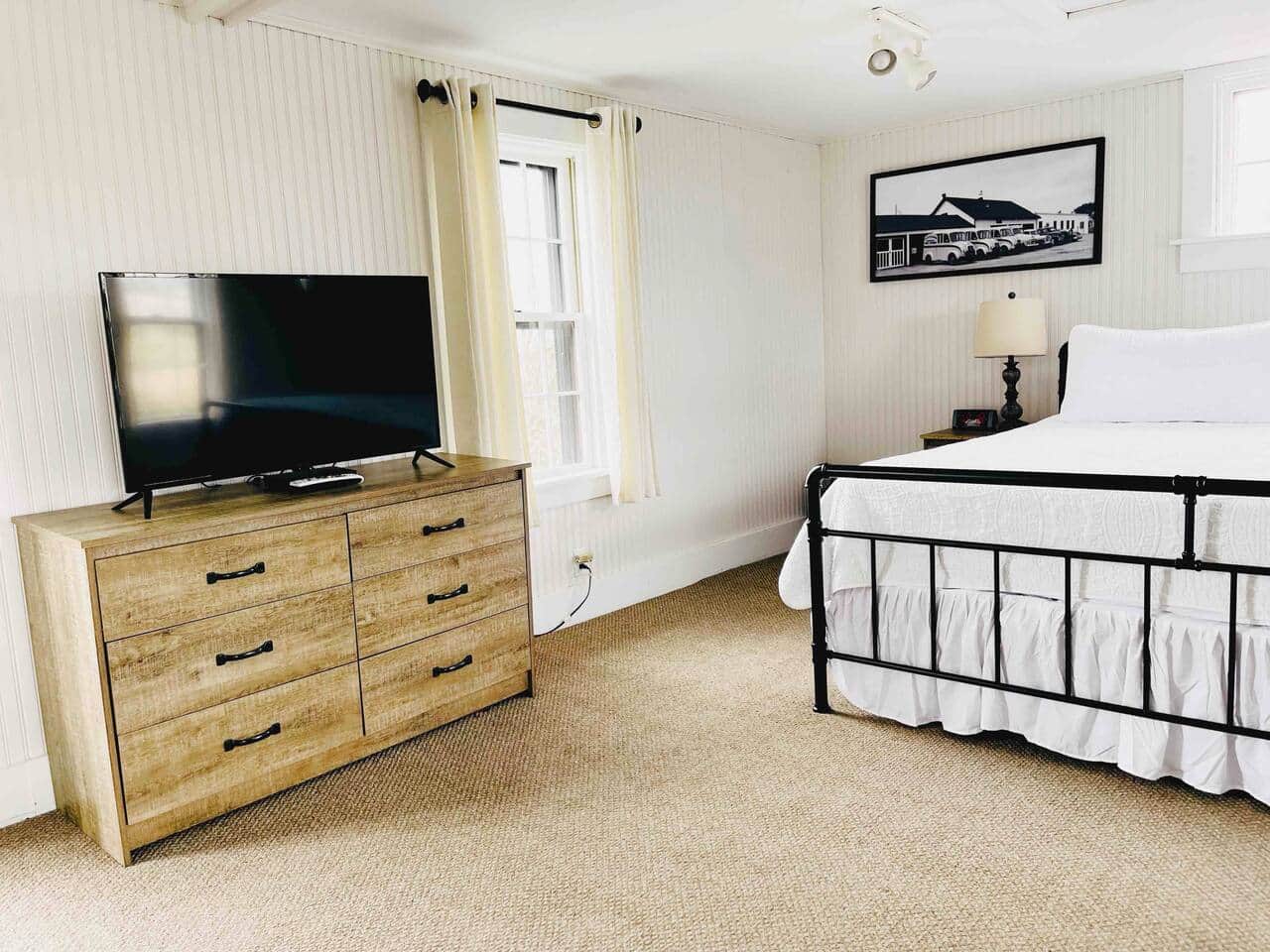 Tv + Dresser