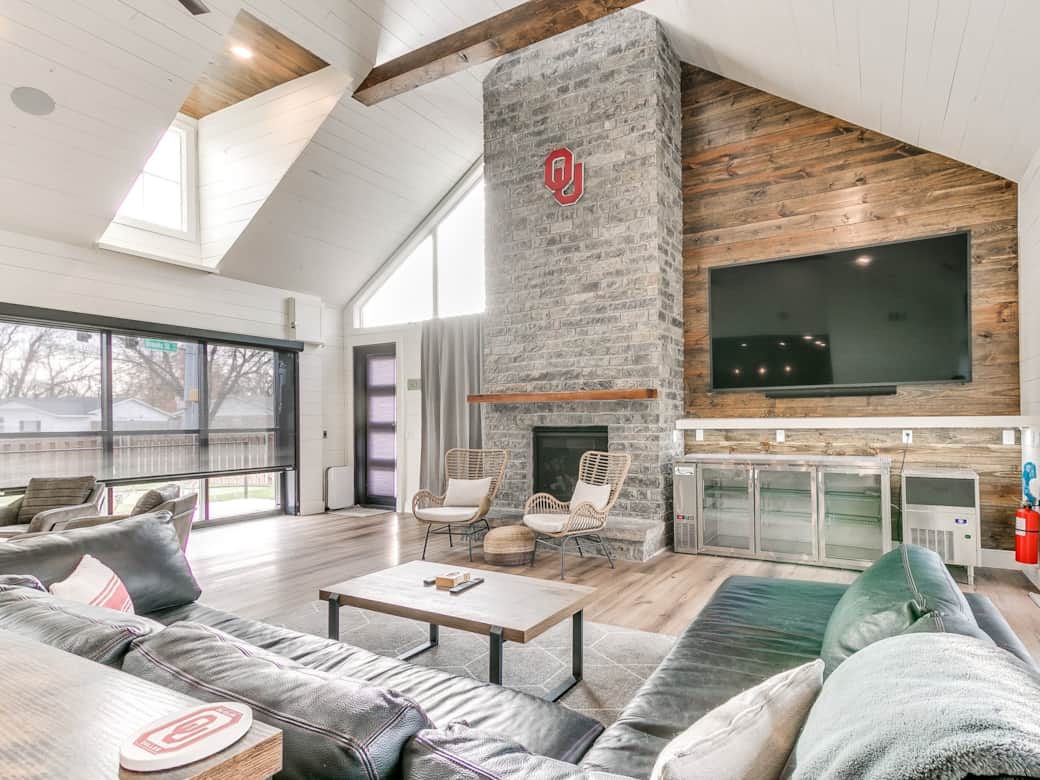 97-web-or-mls-501 E Brooks St-98 97-web-or-mls-501 E Brooks St-98