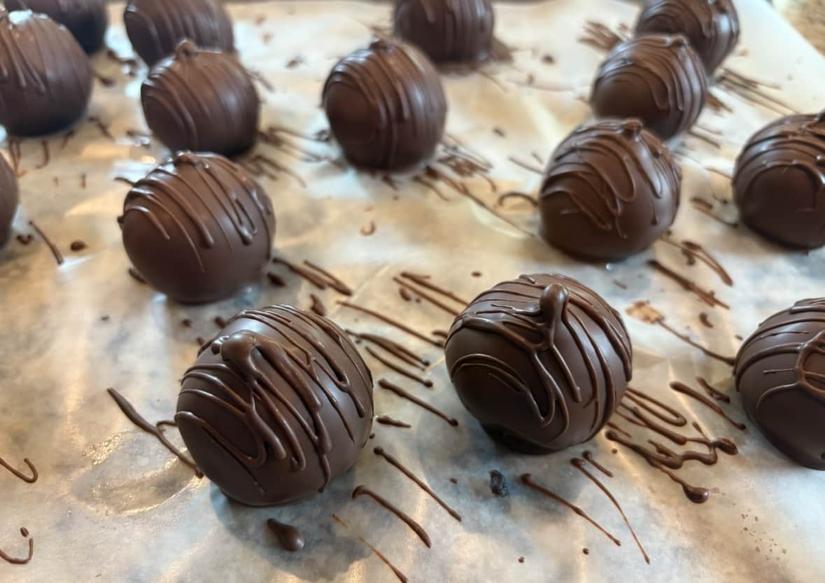 chocolate-cake-balls-with-white-magnolia-bread-co