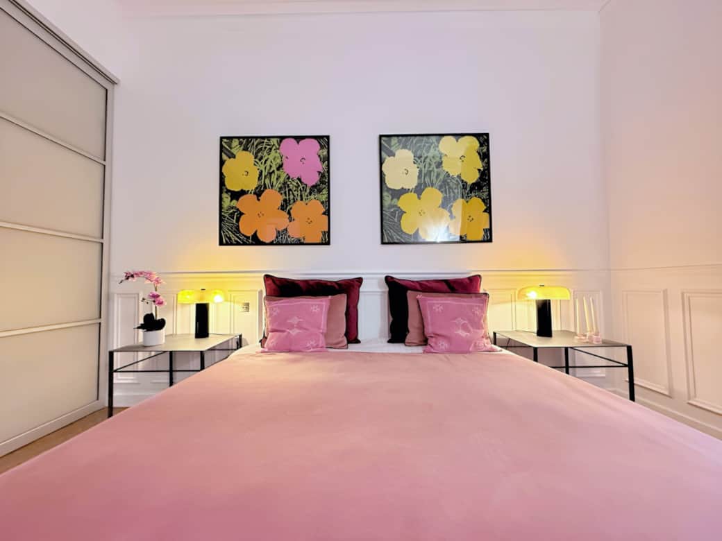 PARIS LYRIQUE – Chambre 2 avec lit king size 180x200