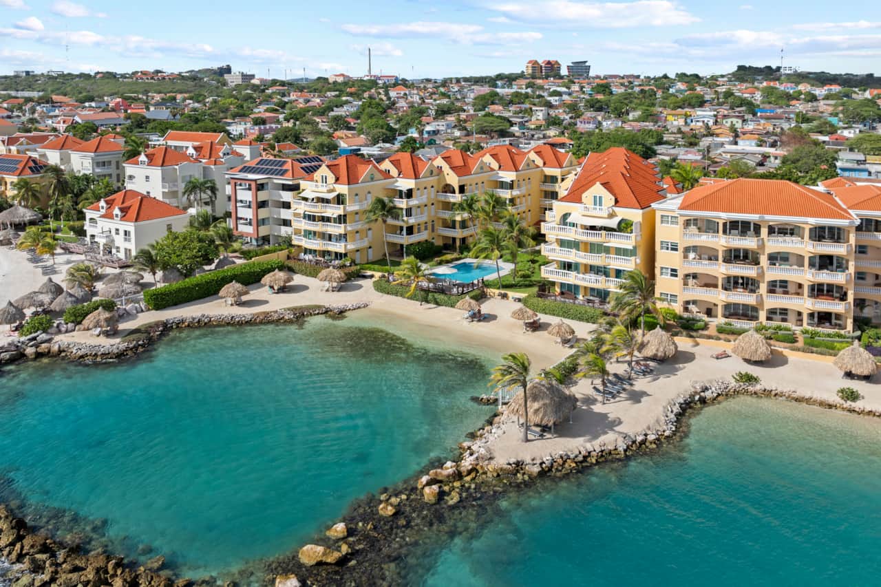Ocean view met prive strand