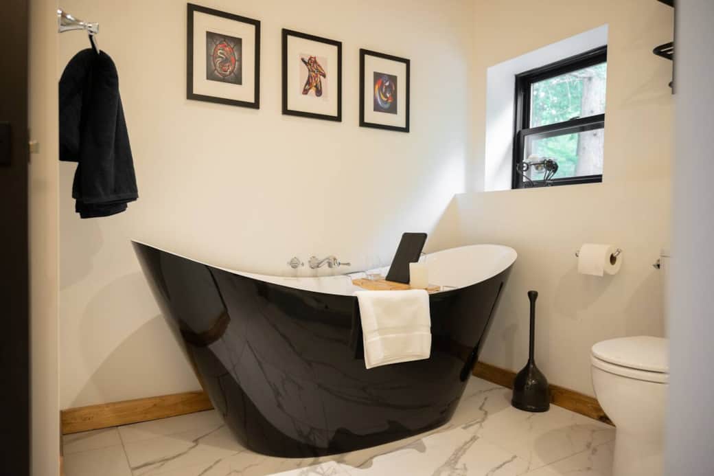 That soaker tub! Nothing else needed to say.