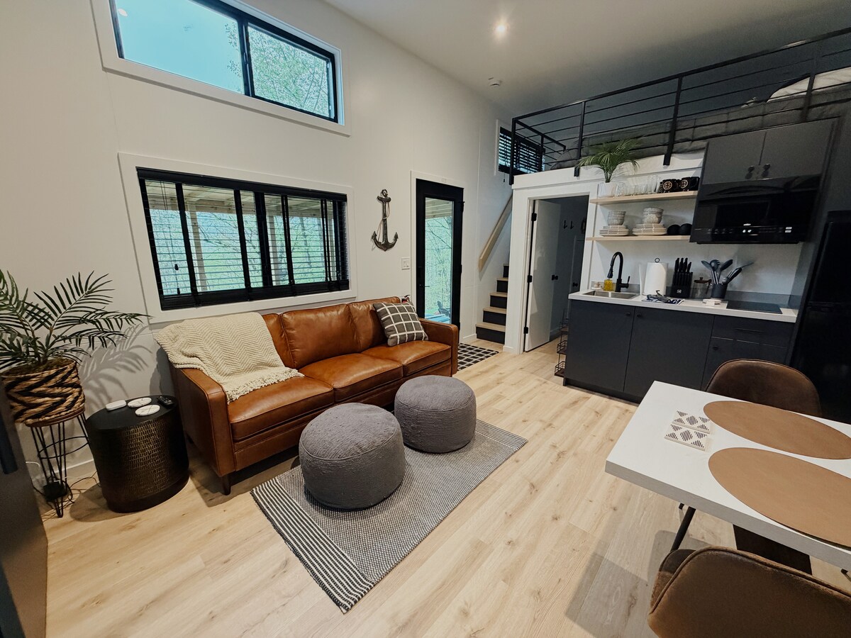 Anchor Twenty Eight | Raystown Lake Tiny Home