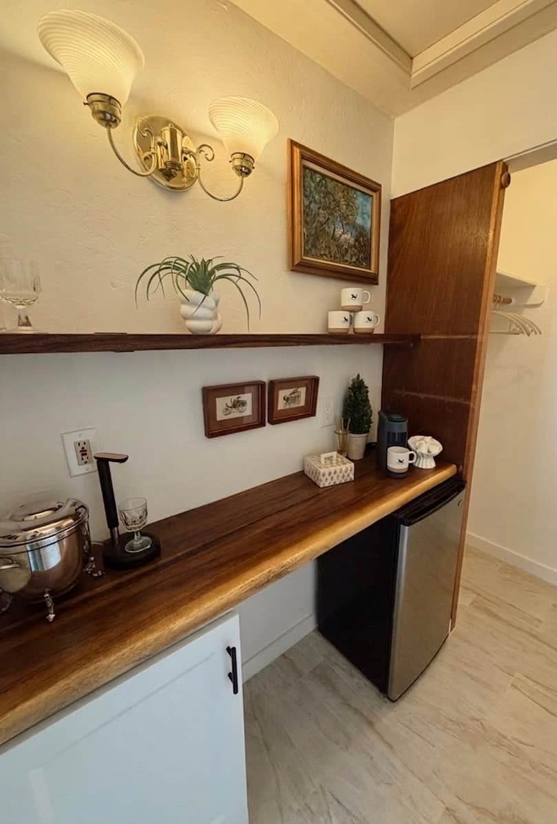 Private in room Kitchenette Private in room Kitchenette