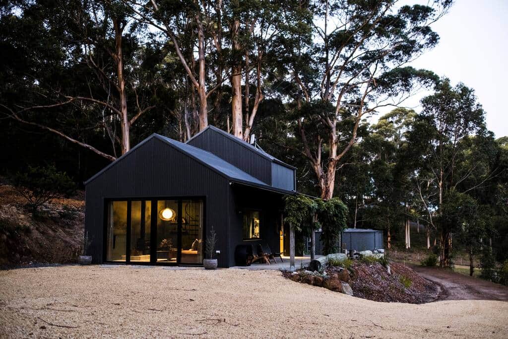 Our modern and recently renovated 'shed' sits humbly, nestled into the landscape Our modern and recently renovated 'shed' sits humbly, nestled into the landscape