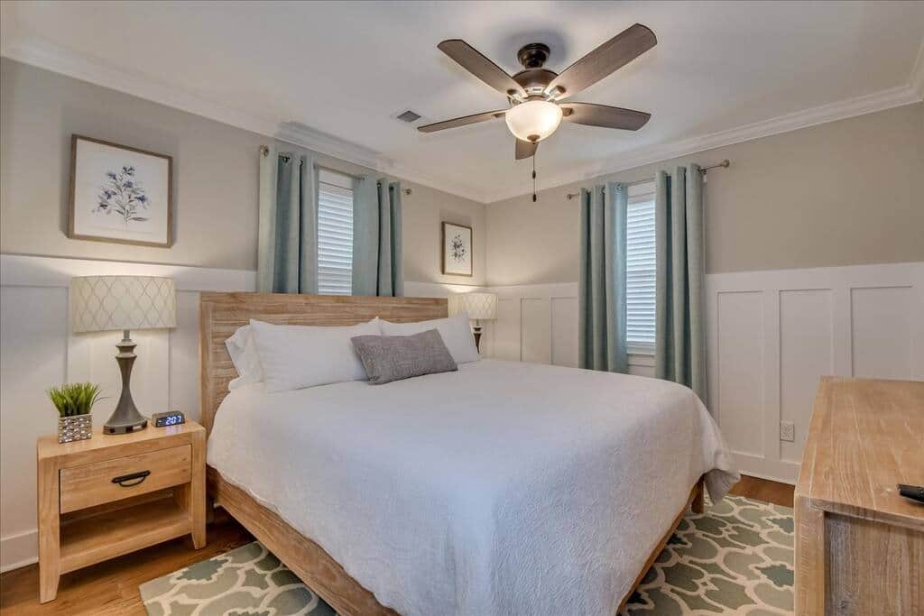 Bedroom #1 (King)