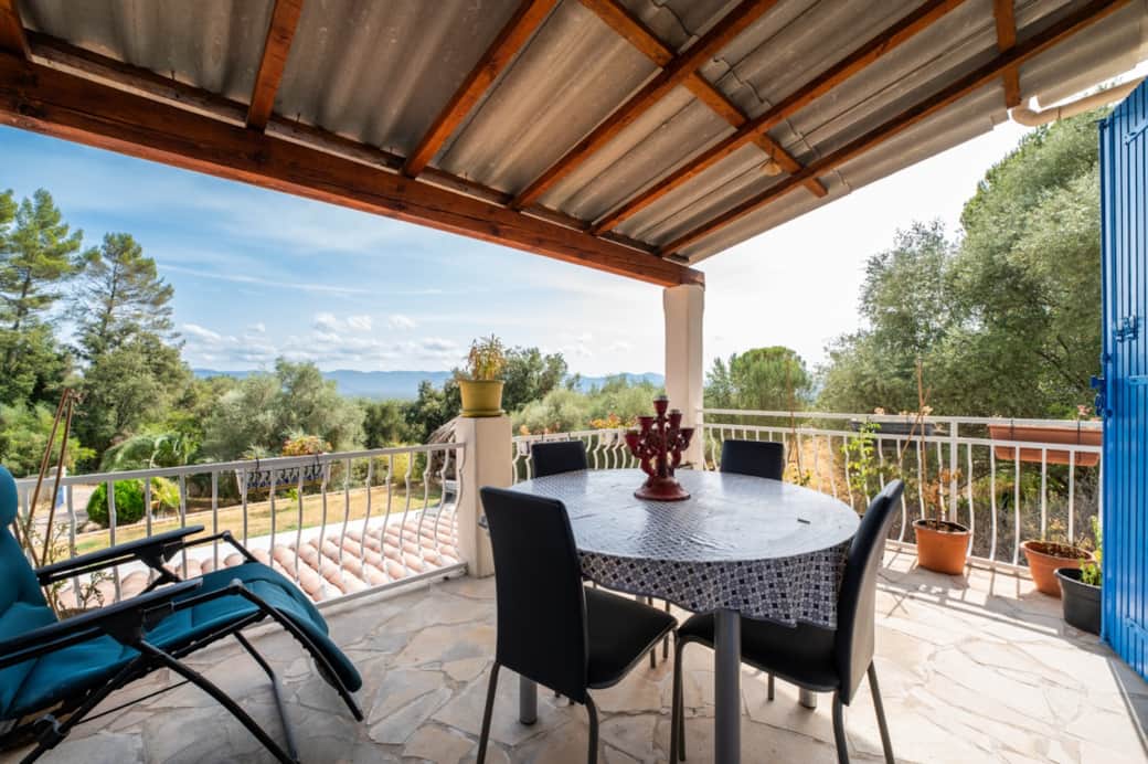 TERRASSE 1ER ETAGE