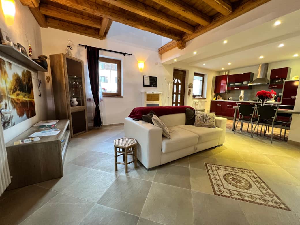 Living room 1