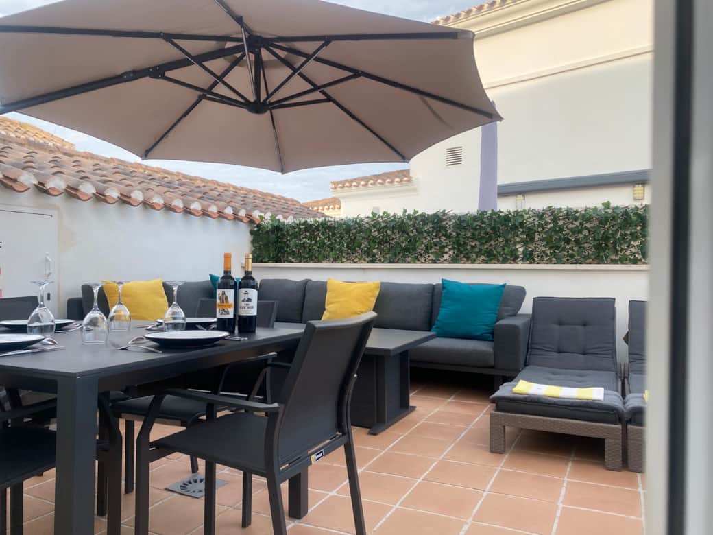 Shaded Outdoor Dining