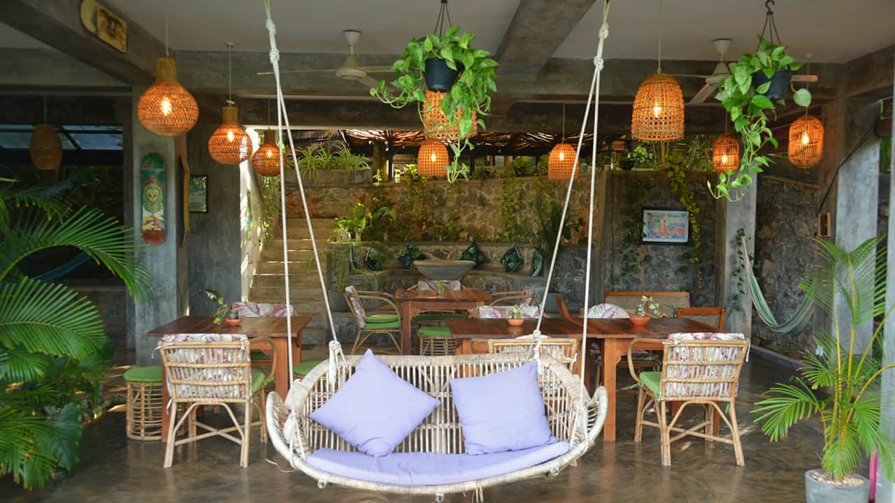 Living Room/Dining Area