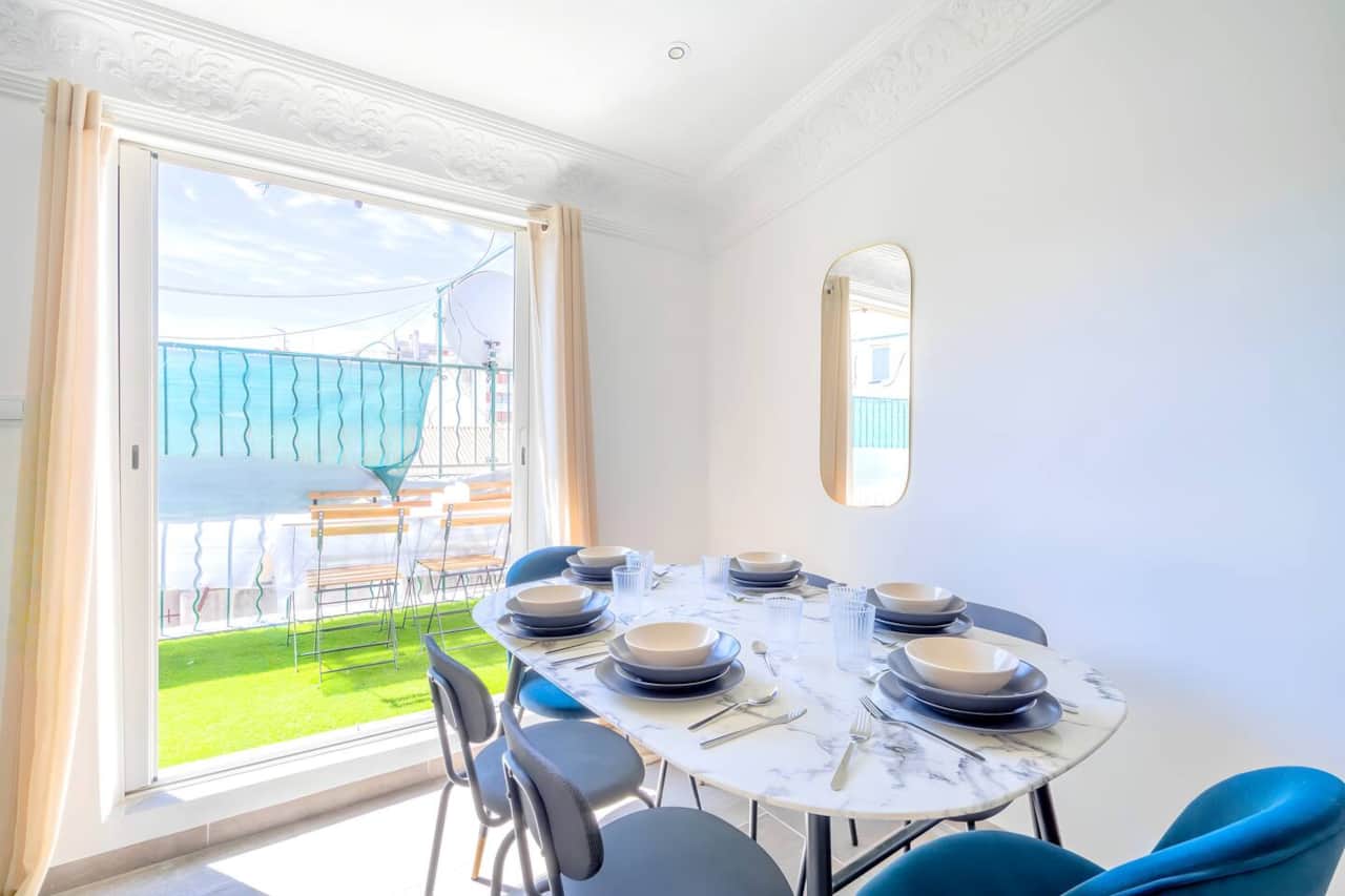 Espace repas au salon
