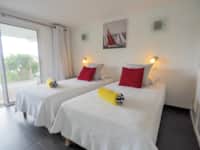 4 Bedrooms