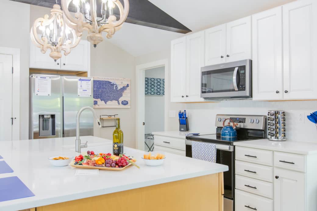 From Charcuterie Spreads to Late Night Conversations, This Island Will Be the Heart of Your Getaway