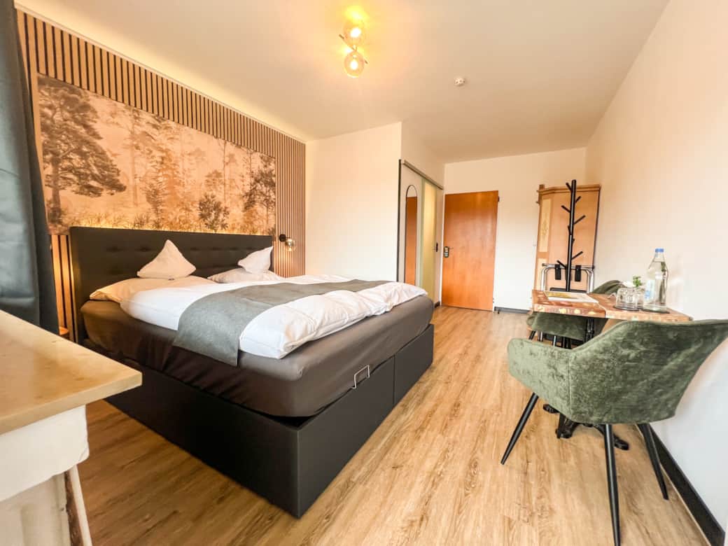 Image picker D4AB3455 C723 4D0A 89A5 8C1B534E6E7D 7956 0000030679D6FA51