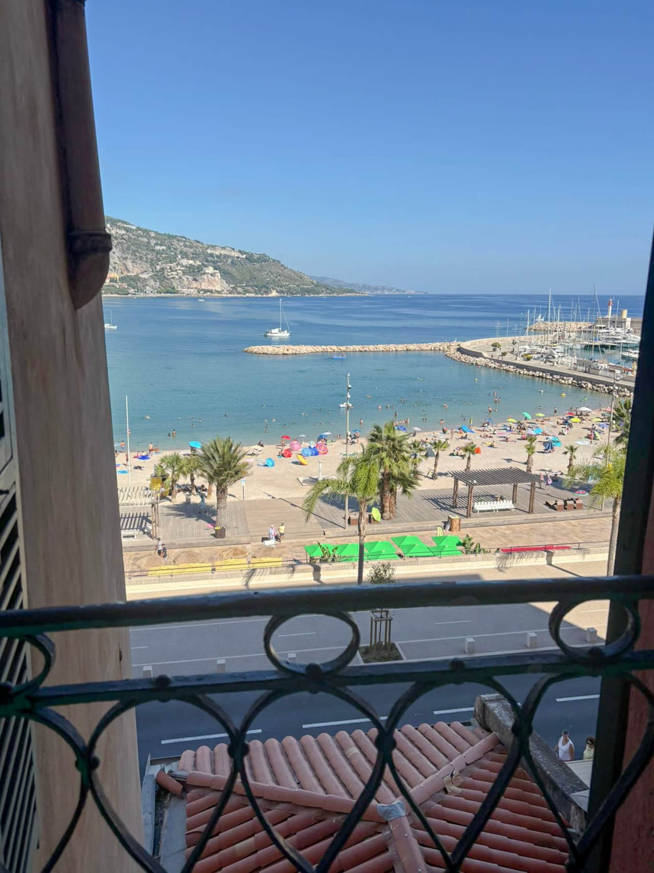 View of Plage des Sablettes