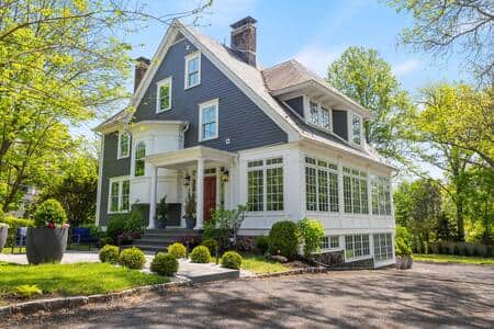 Front House View 
