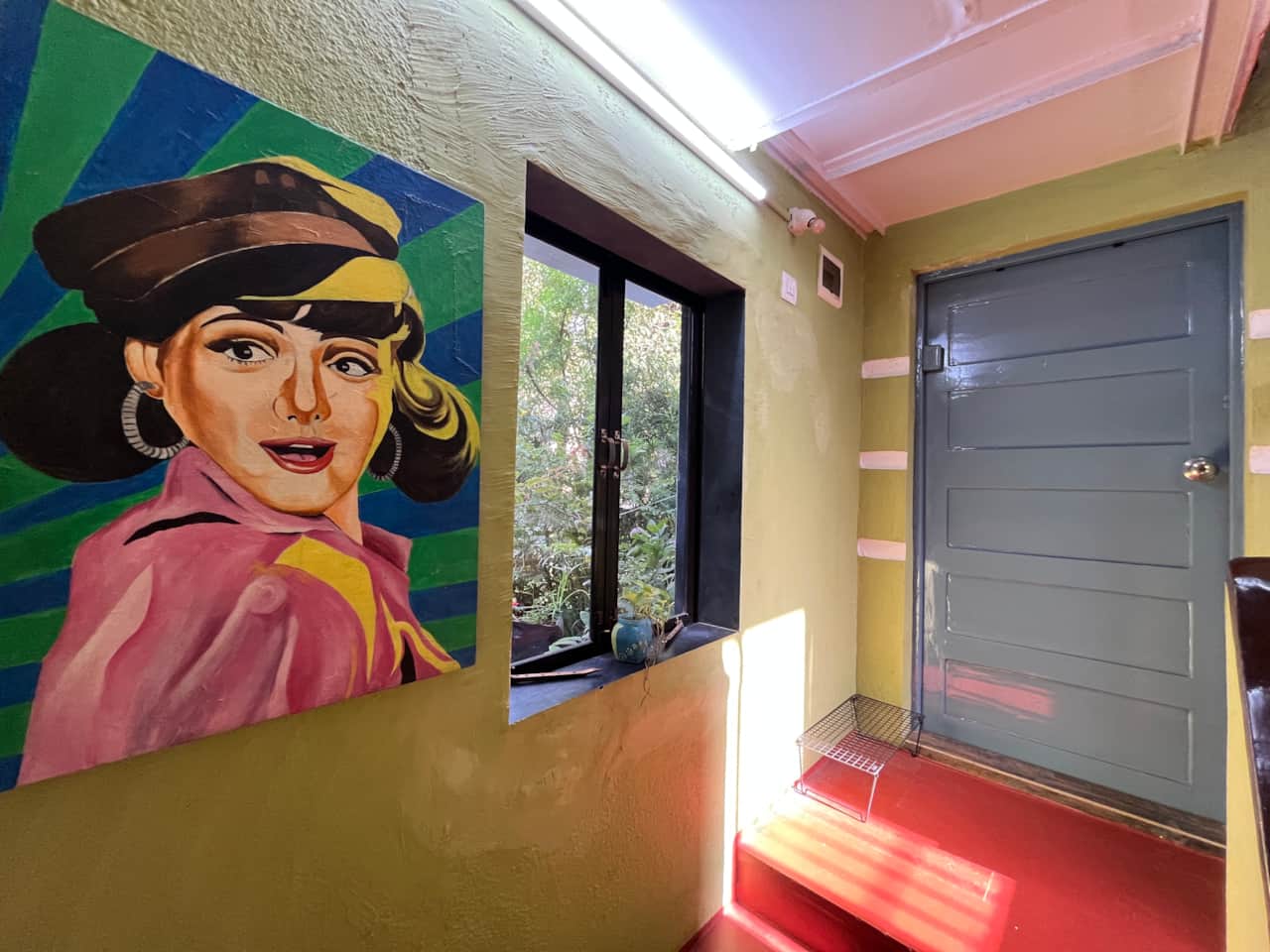 Retro walls