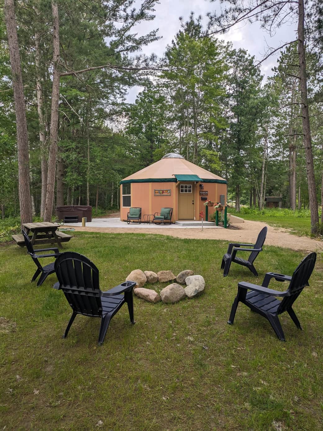 Firepit & Picnic Table