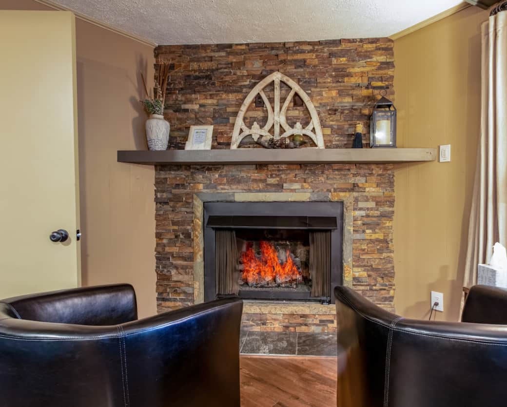 Cozy Fireplace Seating Cozy Fireplace Seating