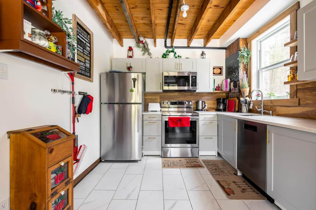 14 kitchen fridge stove