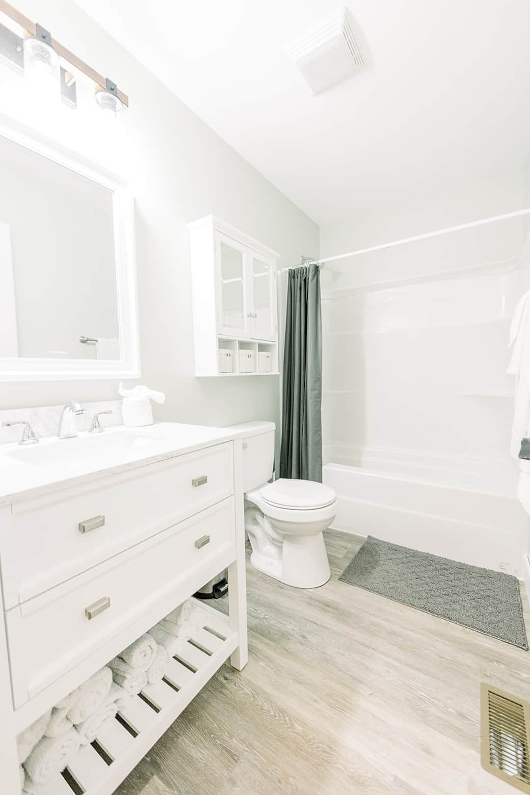 Bathroom Bathroom