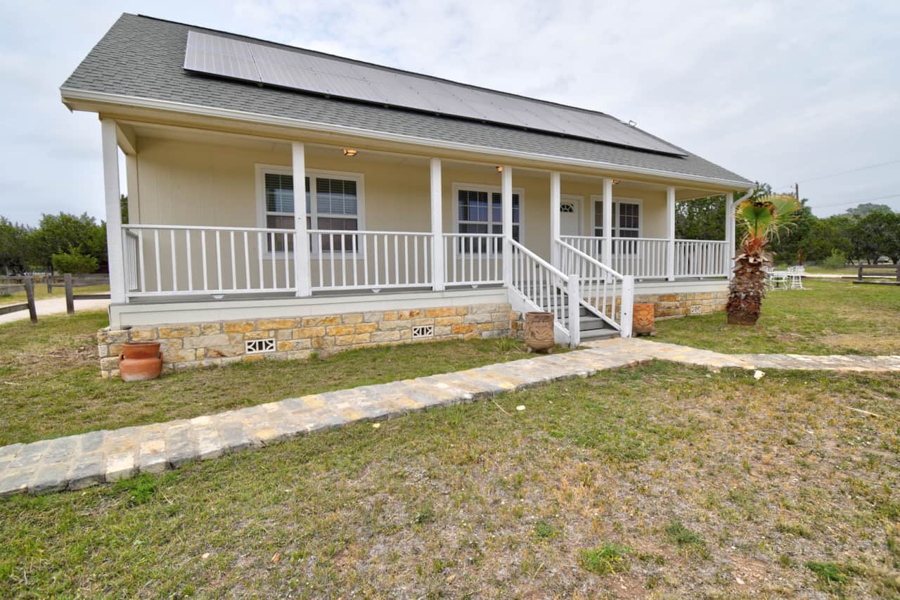 Cottage House  - 3BR/2BA Front View