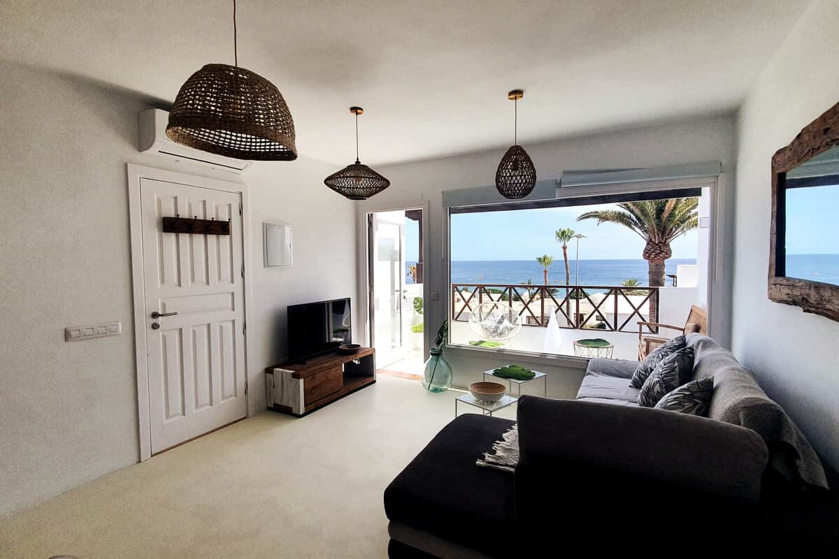 Living room with incredible Sea View