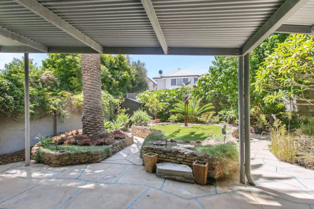 Rear yard and outdoor entertaining area with BBQ