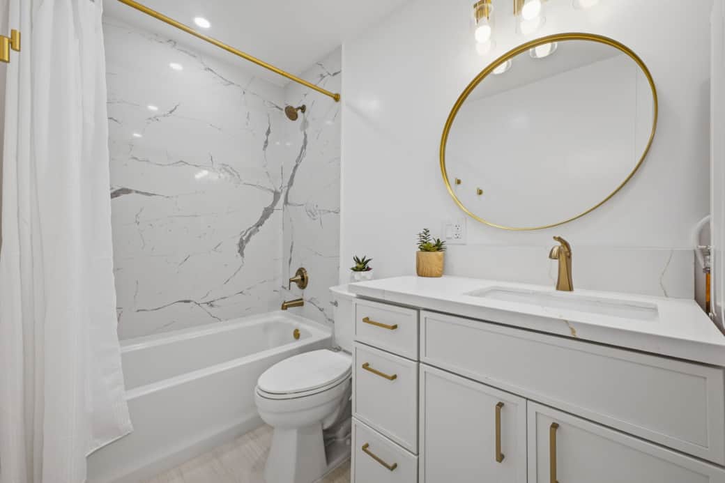 Updated Full Bathroom Updated Full Bathroom