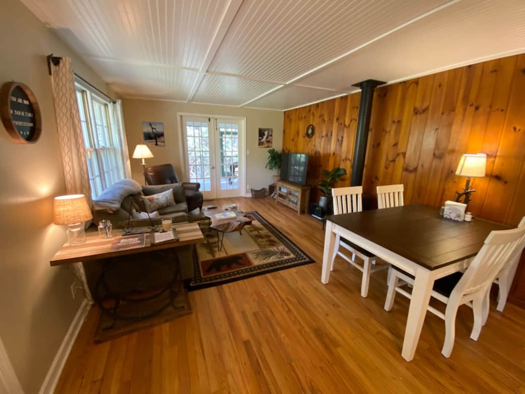 Living room/dining area Living room/dining area