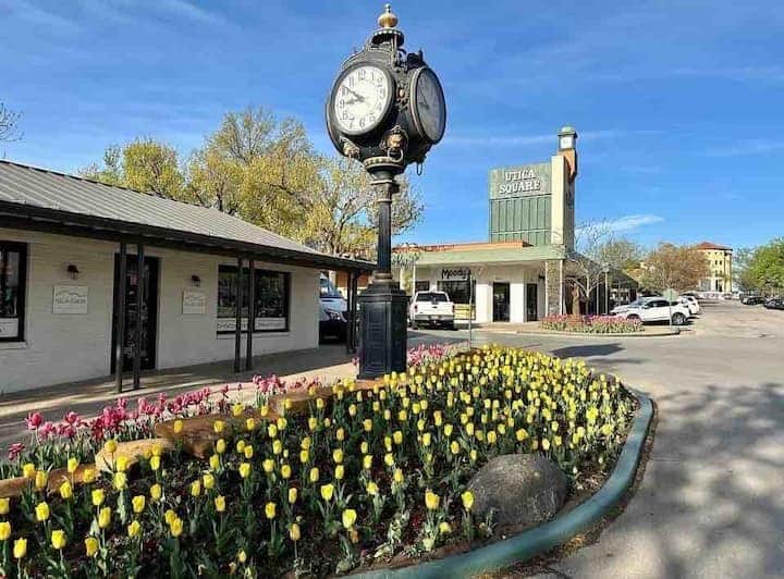 Utica Square