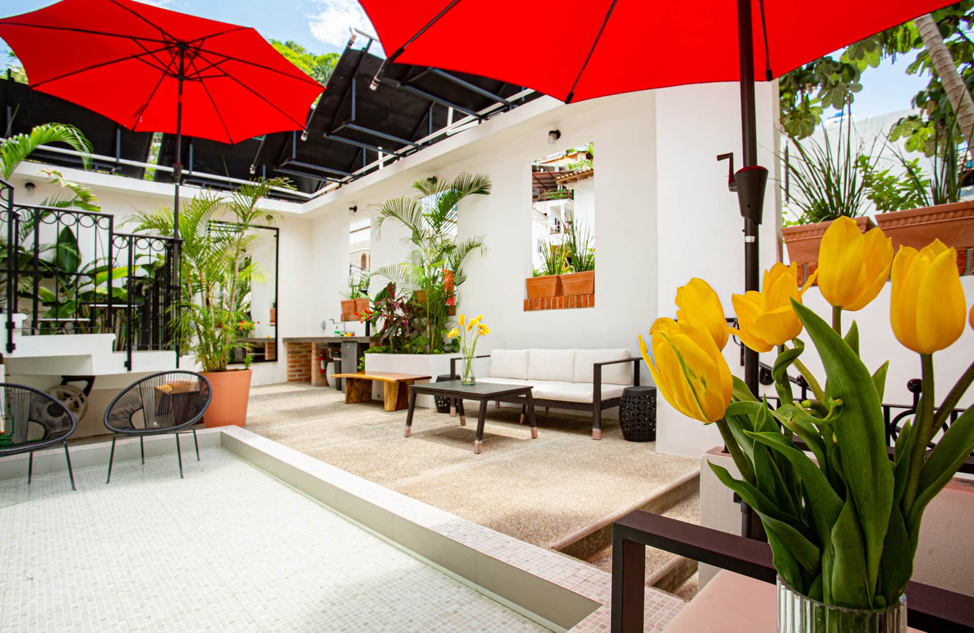 1D Terrace Seating & Pool  - Photo Credit Josef Kandoll W.jpg
