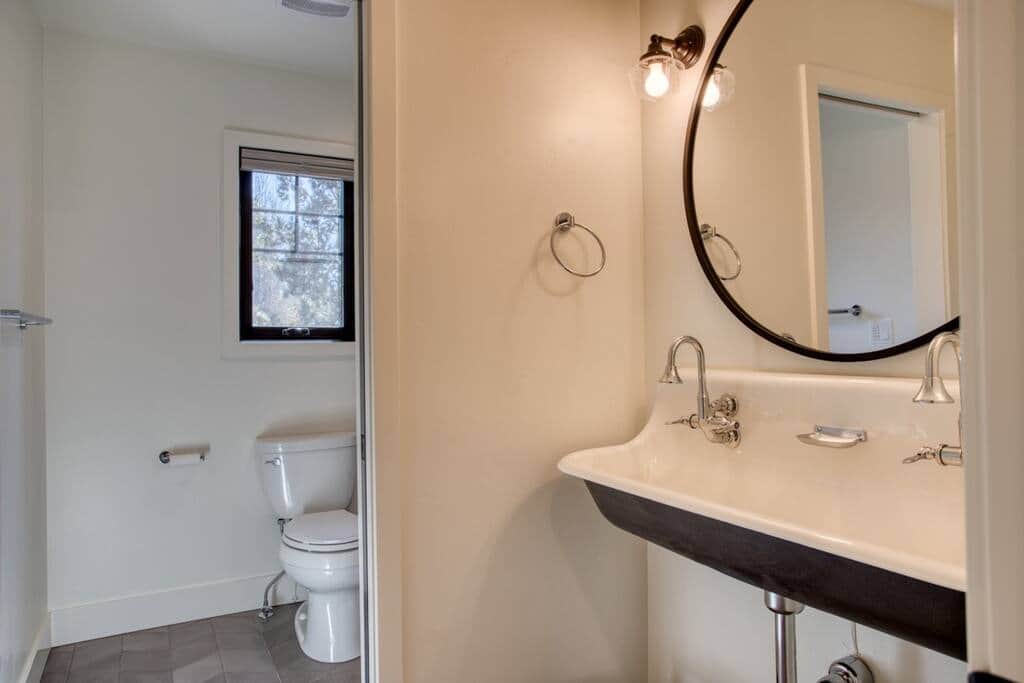 Upstairs Bathroom