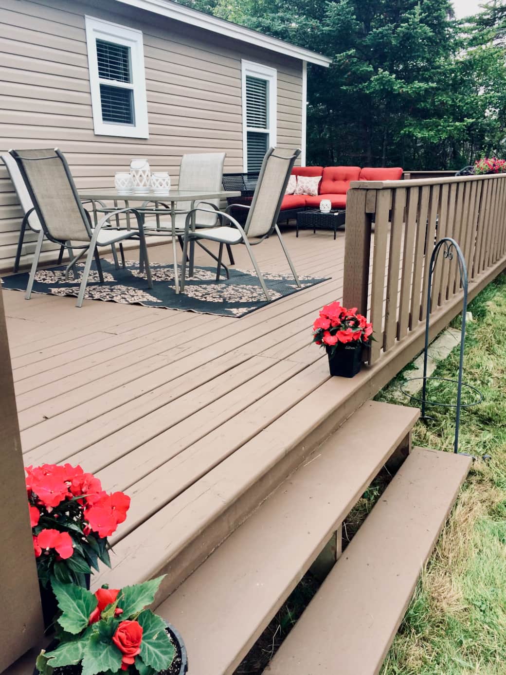 Patio with bbq, eating table and conversation area