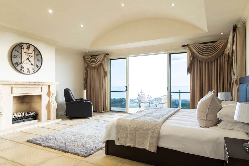 Master Bedroom - located upstairs -King Bed, Walk-in-Robe, Ensuite with bath