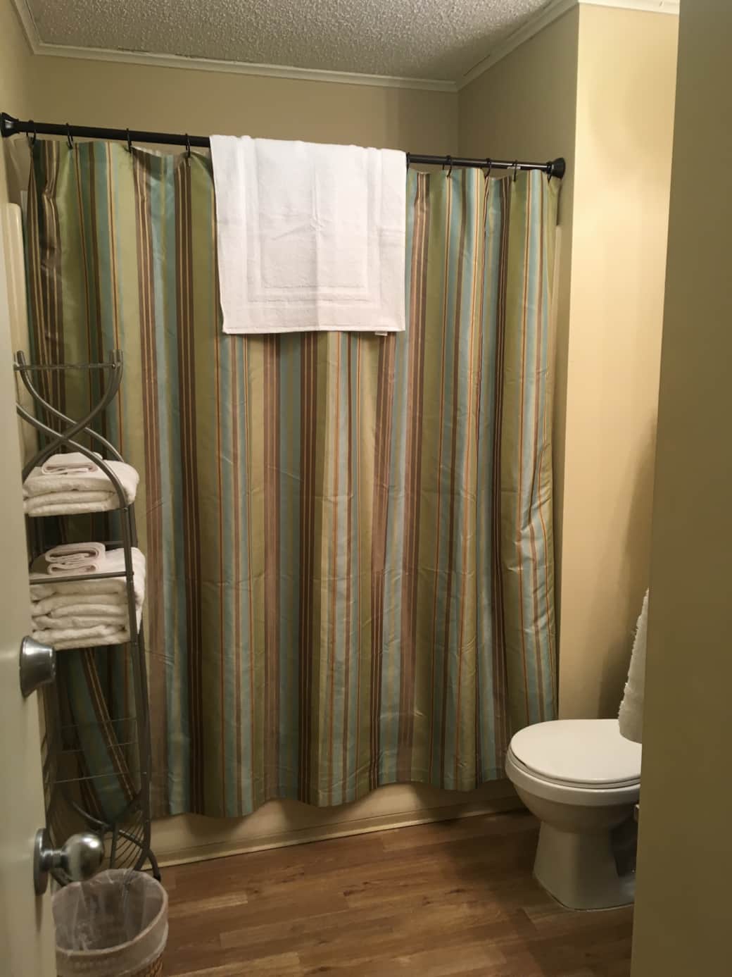 Full Bath